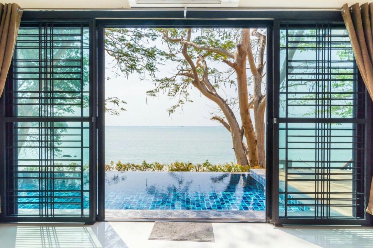 Koh Sirey Beachfront Pool Villa プーケット エクステリア 写真