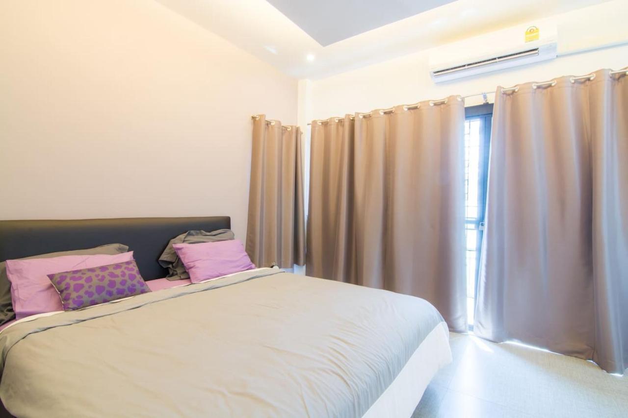 Koh Sirey Beachfront Pool Villa プーケット エクステリア 写真