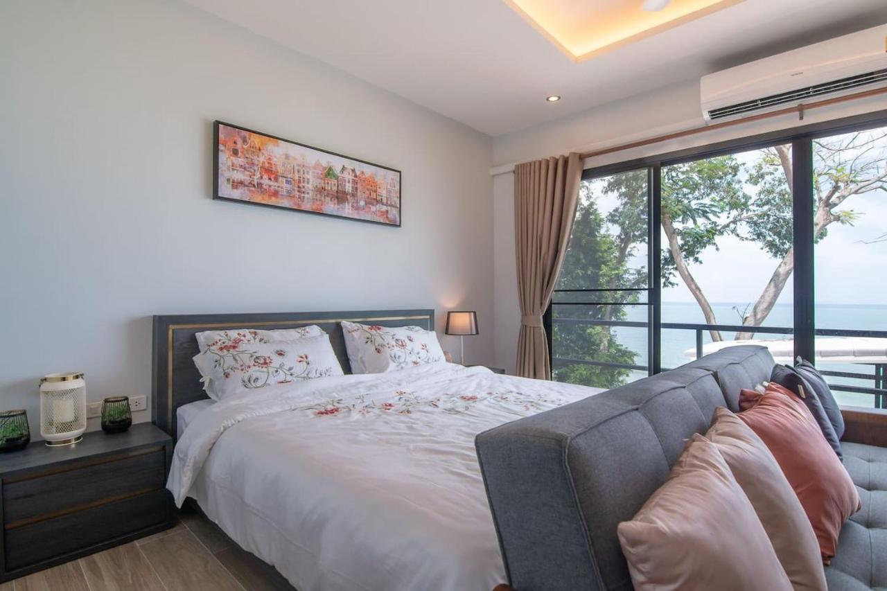 Koh Sirey Beachfront Pool Villa プーケット エクステリア 写真